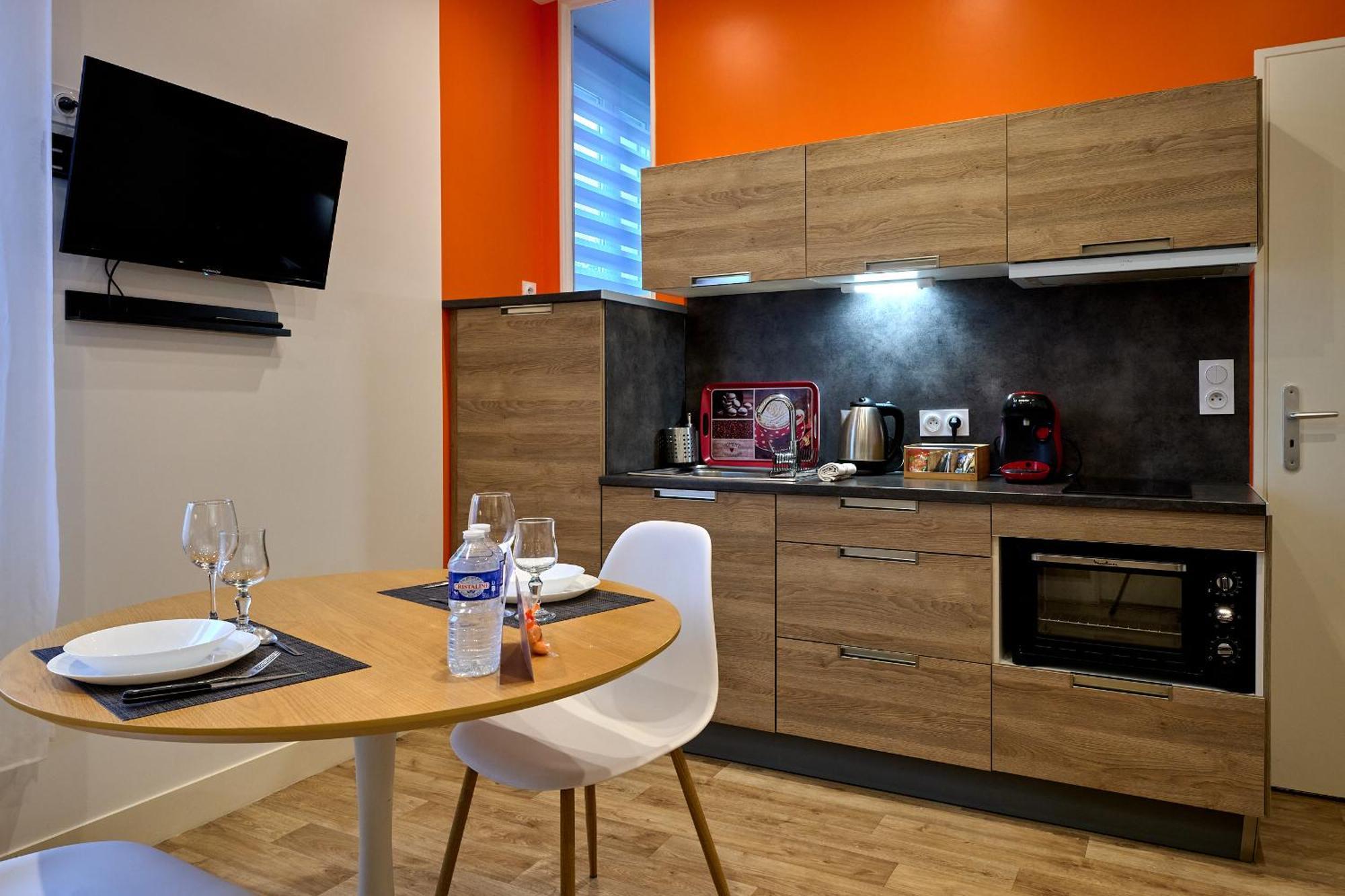 Le Faidherbe Style Appart' Hotel - Wifi Gratuit - Parking Gratuit Calme Et Lumineux Nevers Exterior foto